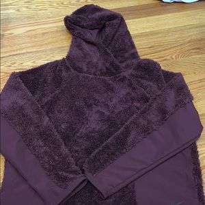 NIKE SHERPA HOODIE